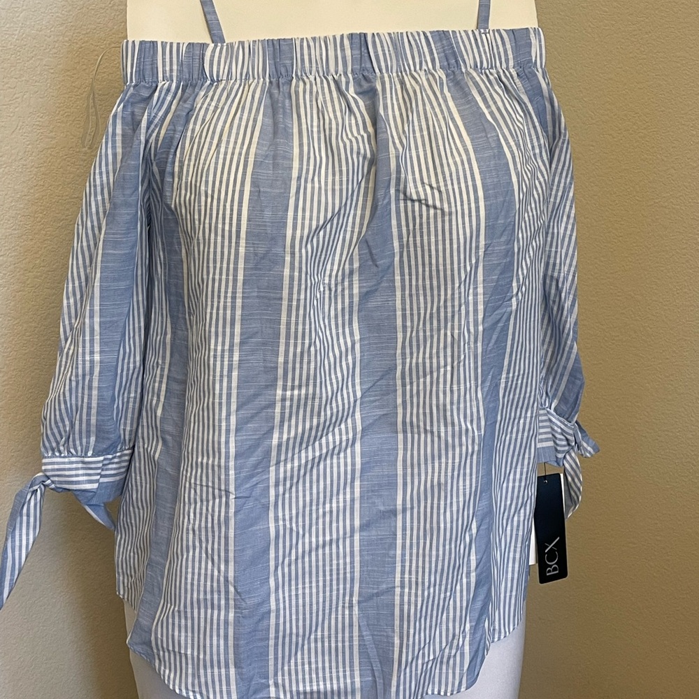 Ladies Blue and white blouse
